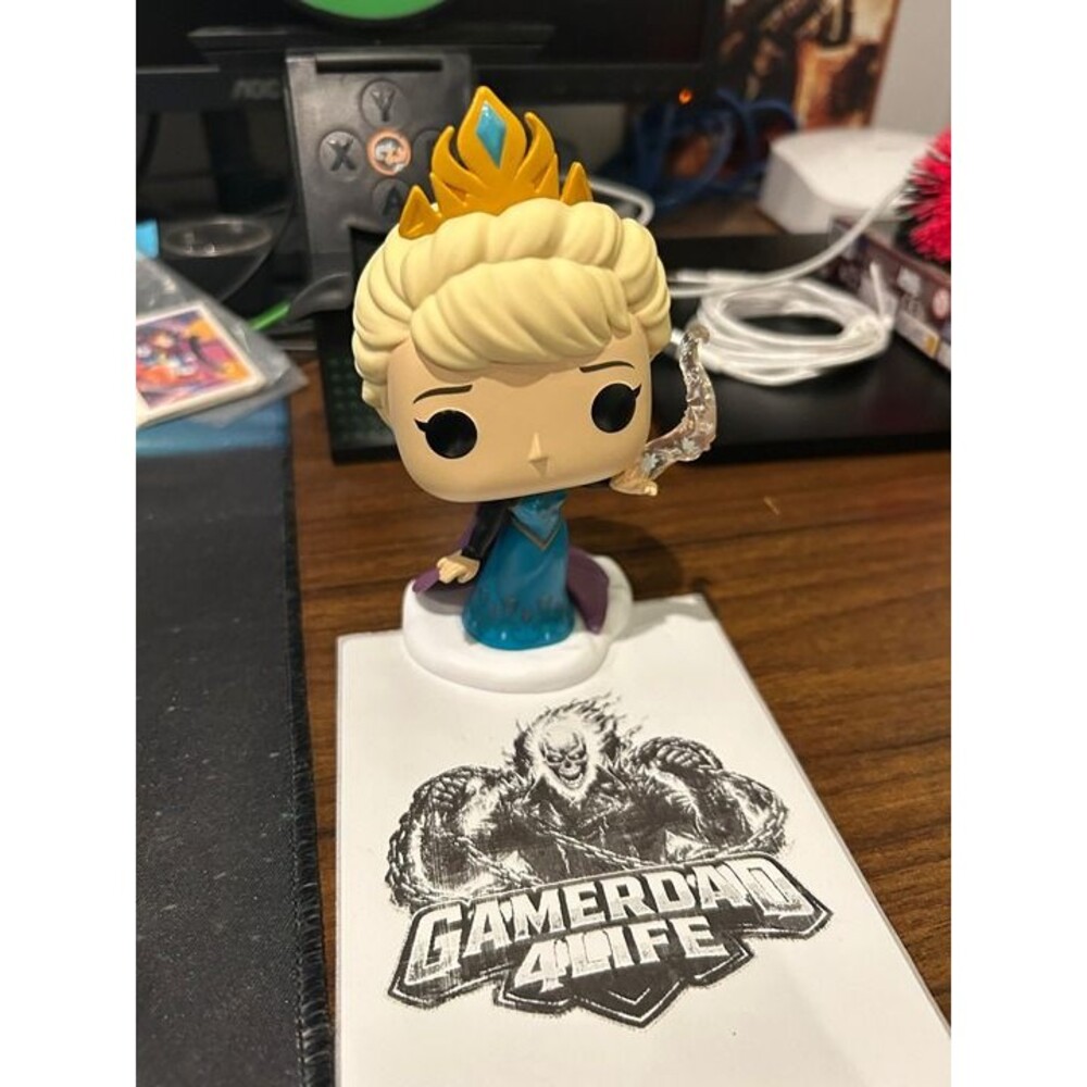 Funko Pop! Disney Frozen Elsa # 1024 Vinyl Figure Snowflakes